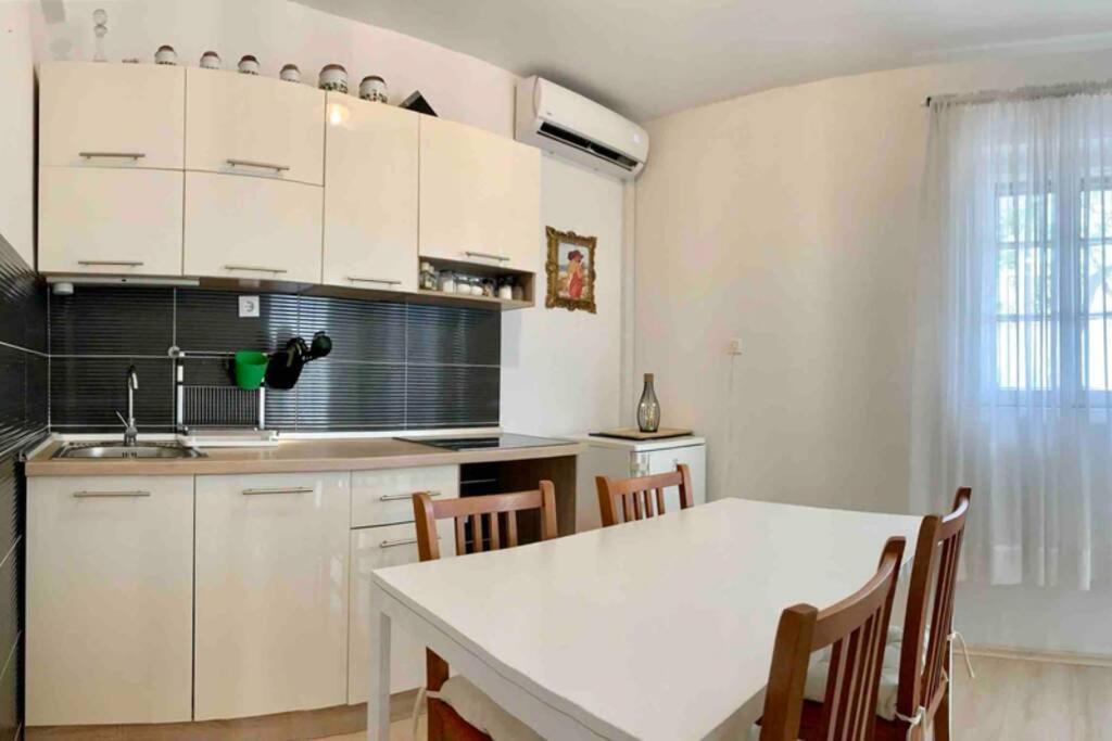 Summer Apartment 4 Makarska Exterior foto